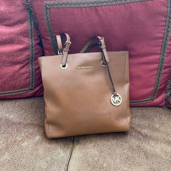 Michael Kors tote